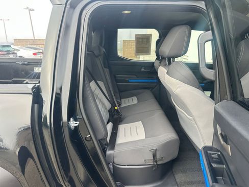 Used 2025 Toyota Tacoma TRD Off-Road image 25