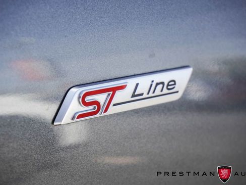 Used 2023 Ford Escape ST-Line w/ Tech Pack #1 image 4