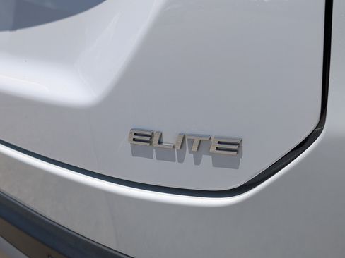 Used 2024 Honda Pilot Elite image 29