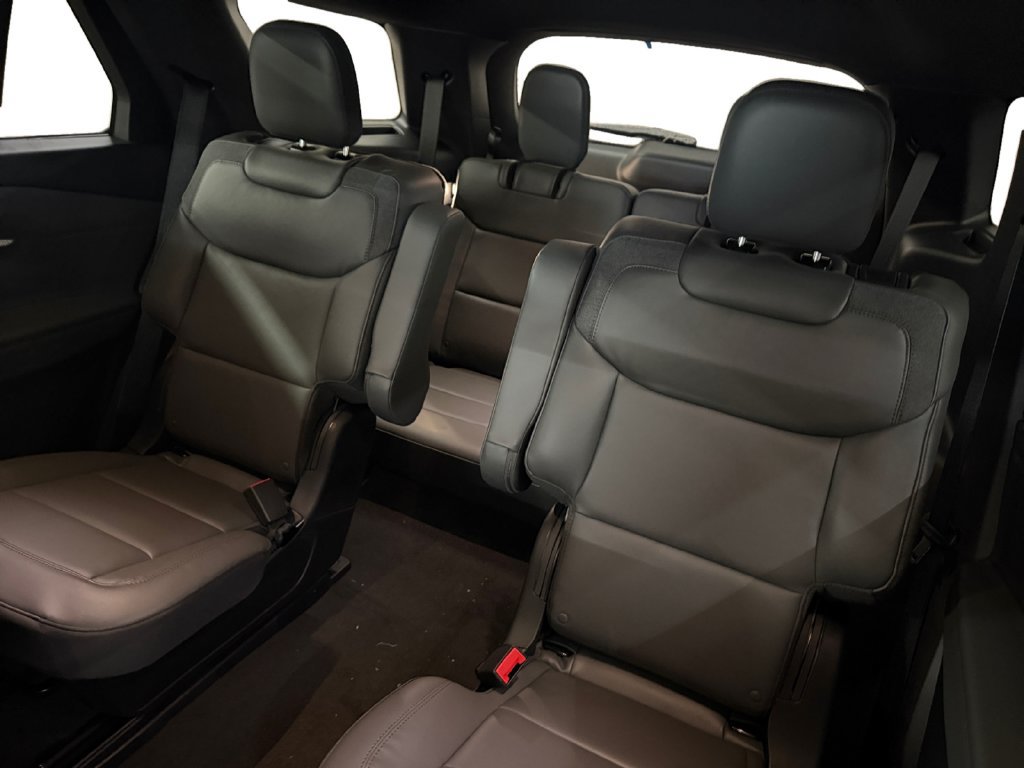 New 2027 Ford Explorer Active w/ Active Comfort Package AWD/4WD image 29