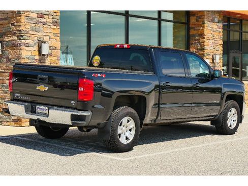 Used 2018 Chevrolet Silverado 1500 LT w/ All Star Edition AWD/4WD image 3
