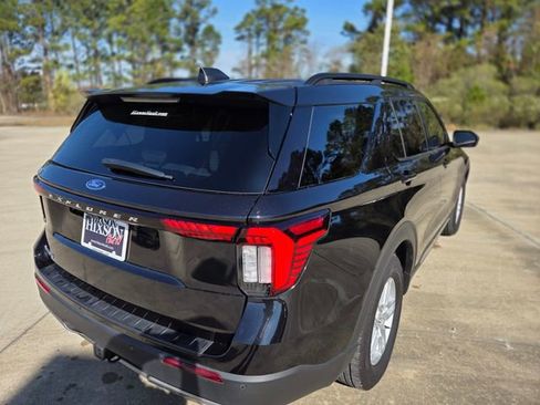 Used 2025 Ford Explorer Active w/ Active Comfort Package image 7