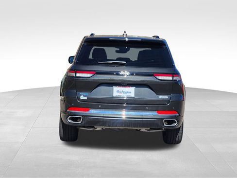 Used 2024 Jeep Grand Cherokee Overland AWD/4WD image 6
