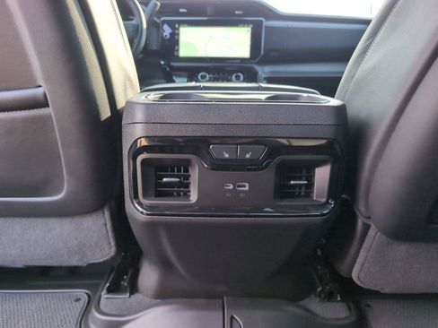 Used 2025 GMC Sierra 2500 AT4X AWD/4WD image 36