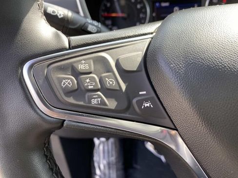 Used 2024 Chevrolet Equinox LT FWD image 14