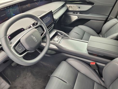 New 2026 Lincoln Nautilus Reserve image 11