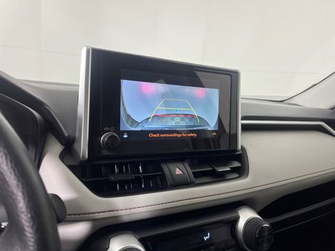 Used 2024 Toyota RAV4 XLE image 21