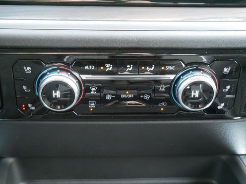 New 2026 GMC Sierra 3500 SLT w/ SLT Premium Package image 8