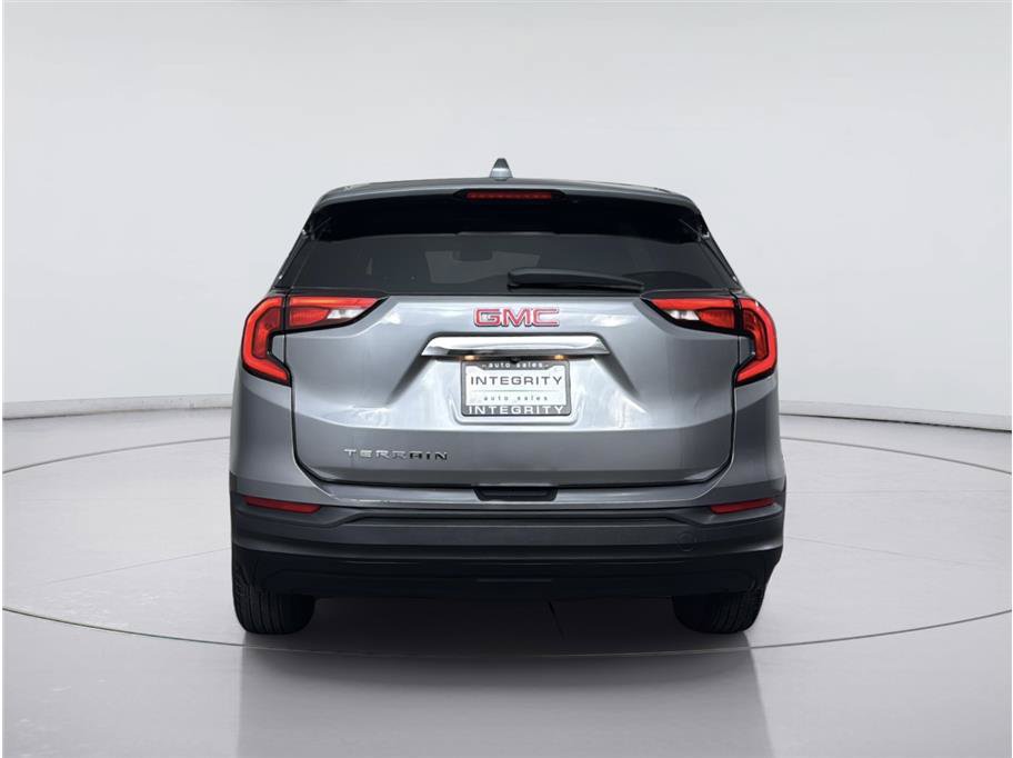Used 2020 GMC Terrain SLE FWD image 4