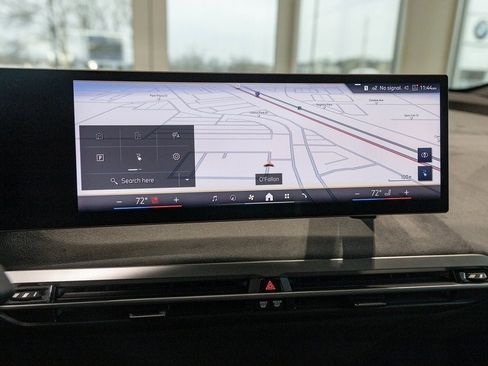 Used 2026 BMW iX xDrive60 w/ M Sport Package image 30