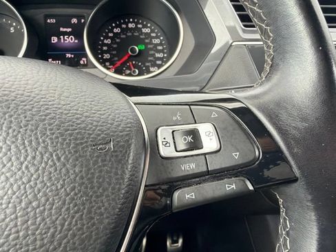 Used 2020 Volkswagen Tiguan SE R-Line w/ 3rd Row Seat Package AWD/4WD image 46