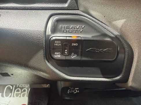 Used 2019 RAM 2500 Tradesman image 17