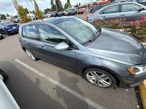 Used 2017 Volkswagen Golf SEL FWD image 4