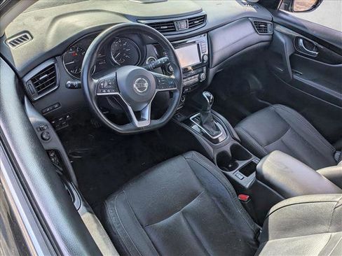 Used 2018 Nissan Rogue SL w/ Premium Package image 10