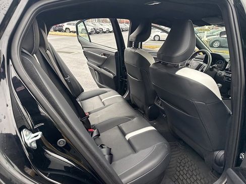 Used 2025 Toyota Camry SE image 14