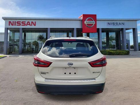 Used 2020 Nissan Rogue Sport SV w/ All-Weather Package AWD/4WD image 3
