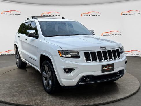 Used 2015 Jeep Grand Cherokee Overland AWD/4WD image 5