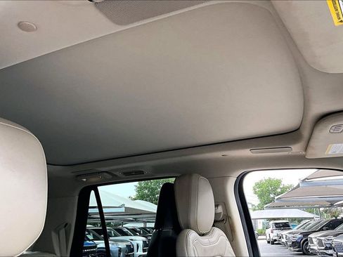Used 2023 Lincoln Navigator L Reserve AWD/4WD image 23