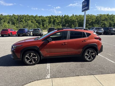 Used 2024 Subaru Crosstrek 2.0i Premium AWD/4WD image 5