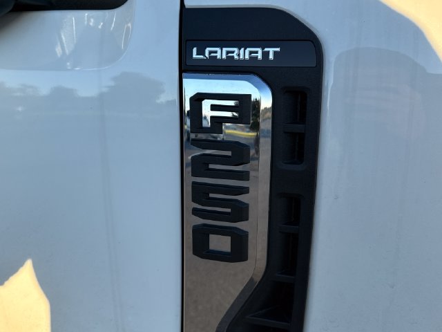 Used 2026 Ford F250 Lariat AWD/4WD image 13