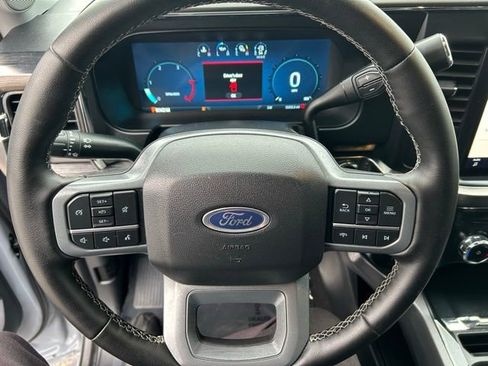 Used 2025 Ford F350 Lariat w/ Black Appearance Package image 25