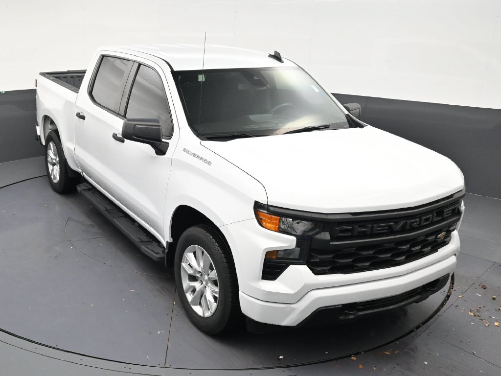 Used 2024 Chevrolet Silverado 1500 Custom RWD image 17