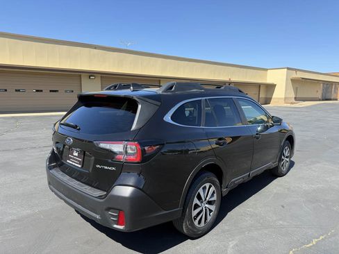 Used 2022 Subaru Outback Premium AWD/4WD image 8