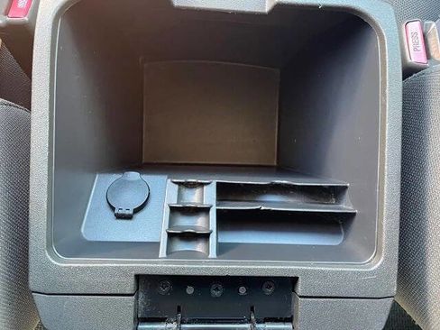 Used 2006 Nissan Xterra X image 25