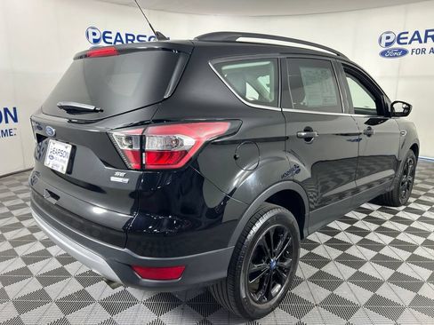 Used 2018 Ford Escape SE w/ SE Sync 3 Package AWD/4WD image 6