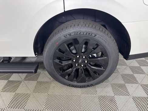 New 2025 Ford Expedition Platinum w/ Stealth Appearance Package image 35
