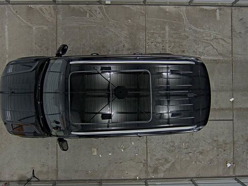 Used 2018 Volkswagen Atlas Launch Edition image 17