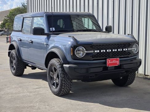 New 2025 Ford Bronco Big Bend AWD/4WD image 2