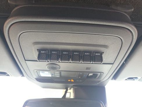 Used 2023 Ford Bronco Wildtrak AWD/4WD image 25