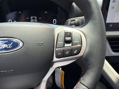 New 2026 Ford Explorer Active w/ Active Comfort Package AWD/4WD image 7