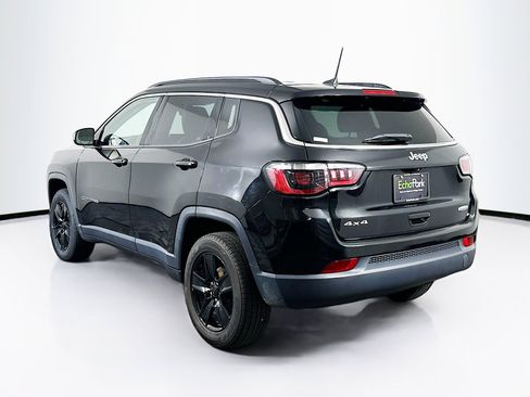 Used 2022 Jeep Compass Latitude AWD/4WD image 5