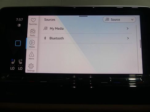 Used 2024 Volkswagen Atlas Cross Sport SE FWD image 44