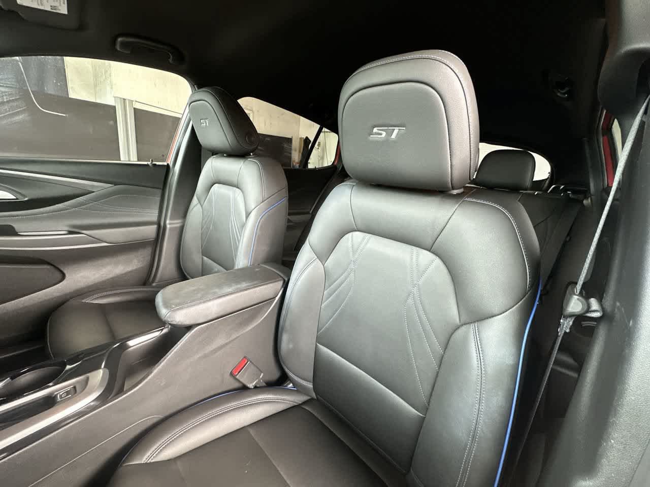 Used 2024 Buick Envista Sport Touring w/ Convenience I Package FWD image 14