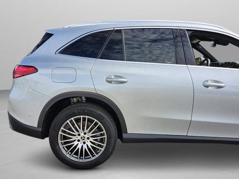 New 2026 Mercedes-Benz GLC 300 image 41