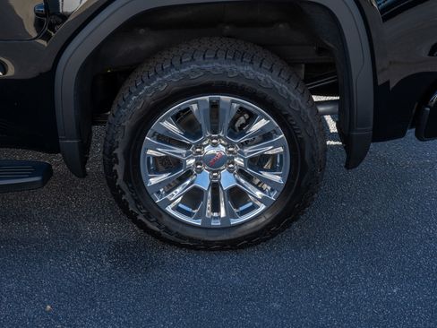 New 2026 GMC Sierra 1500 Denali image 9