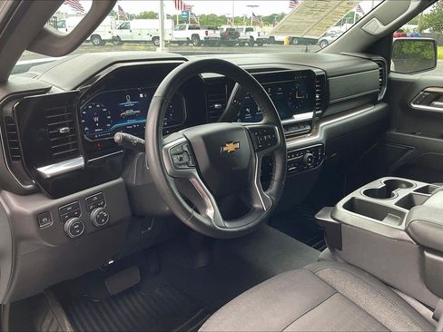 Used 2023 Chevrolet Silverado 1500 LT AWD/4WD image 14