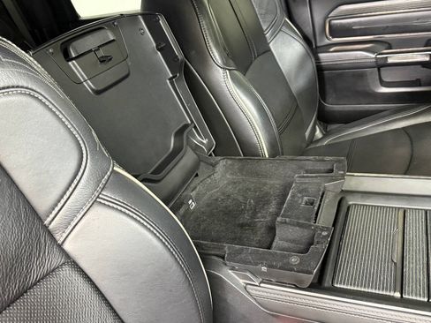 Used 2020 RAM 2500 Limited AWD/4WD image 32