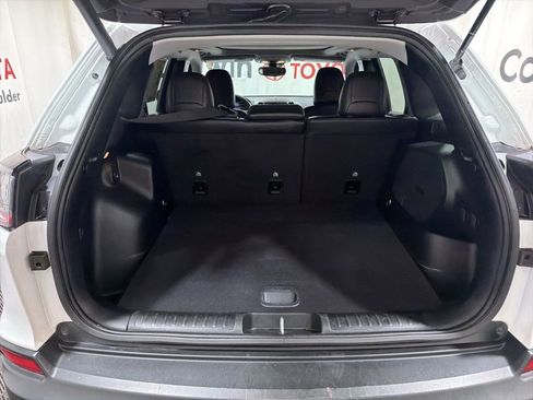 Used 2022 Jeep Cherokee Limited image 17