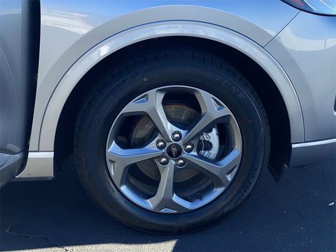 Used 2024 Ford Escape ST-Line image 33