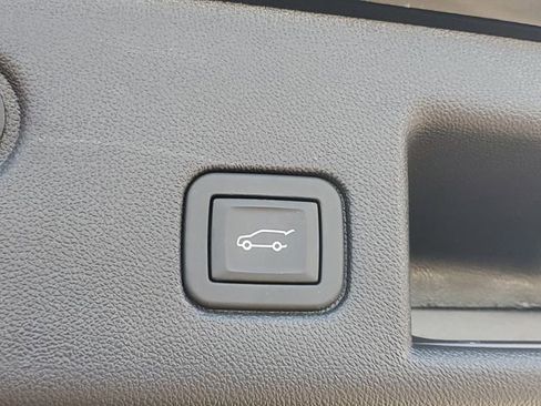 Certified 2024 Chevrolet Equinox LT AWD/4WD image 9