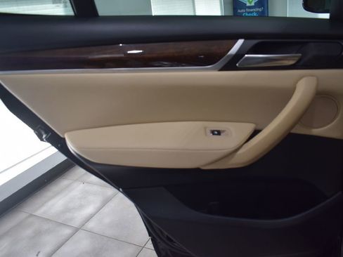 Used 2017 BMW X3 xDrive28i image 12