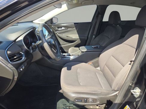 Used 2021 Chevrolet Malibu LT image 17