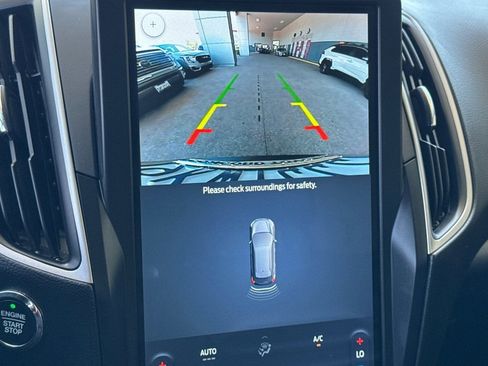 Used 2024 Ford Edge SEL image 16