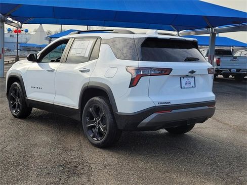 New 2026 Chevrolet Equinox LT image 3