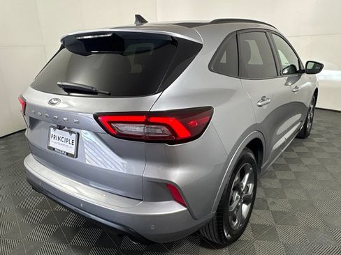 Used 2024 Ford Escape ST-Line w/ Tech Pack #1 FWD image 5