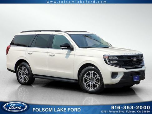Certified 2025 Ford Expedition Active RWD image 1
